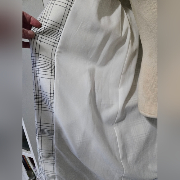 CAROLINA BELLE MONTREAL open front grey/ white long blazer/jacket. Size Medium - Picture 6 of 10